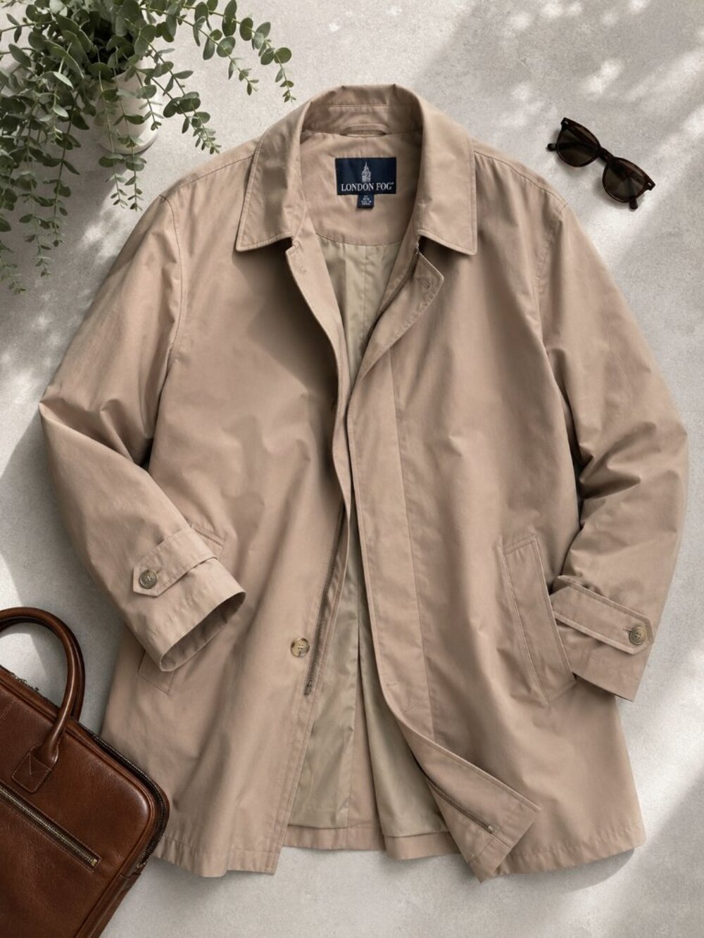 London Fog Tan Raincoat Trench Coat XL Regular Water Resistant Classic Jacket